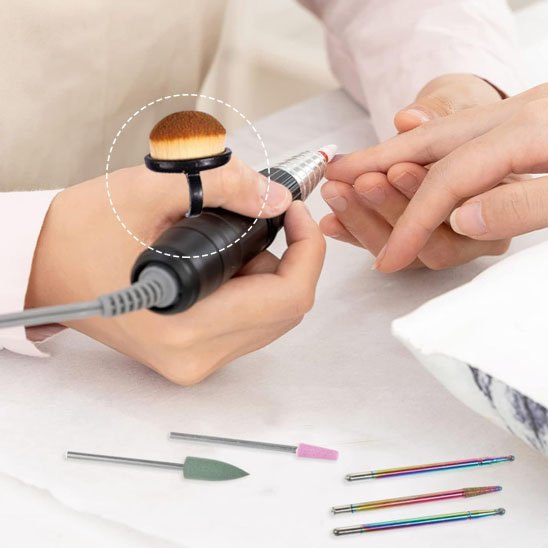 Brosse à ongles