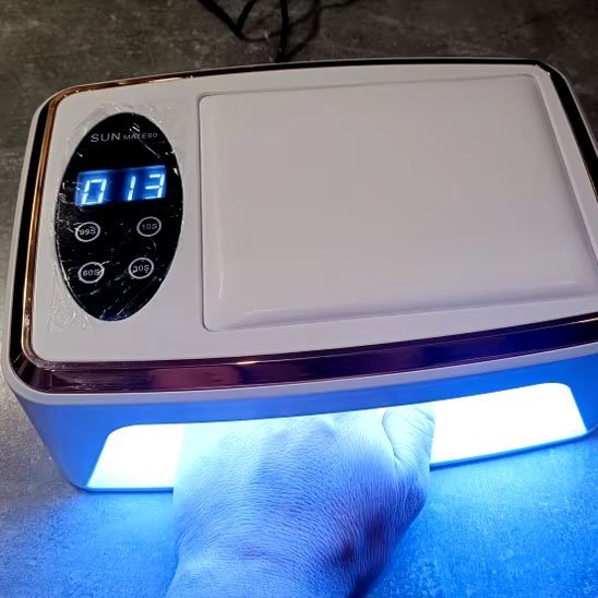 Lampe UV ongles | SecDry - Beautefutee